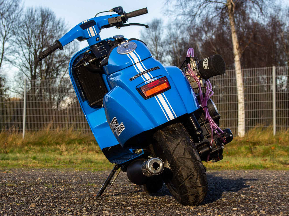 Custom Vespa 250N mit wassergekühltem Husqvarna Zylinder und Telegabel