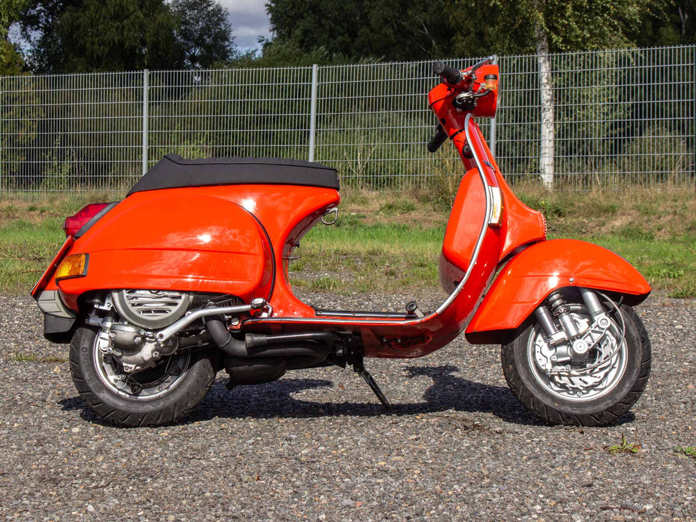 Custom Vespa Tuning mit Quattrini 244ccm Motor und Scheibenbremse