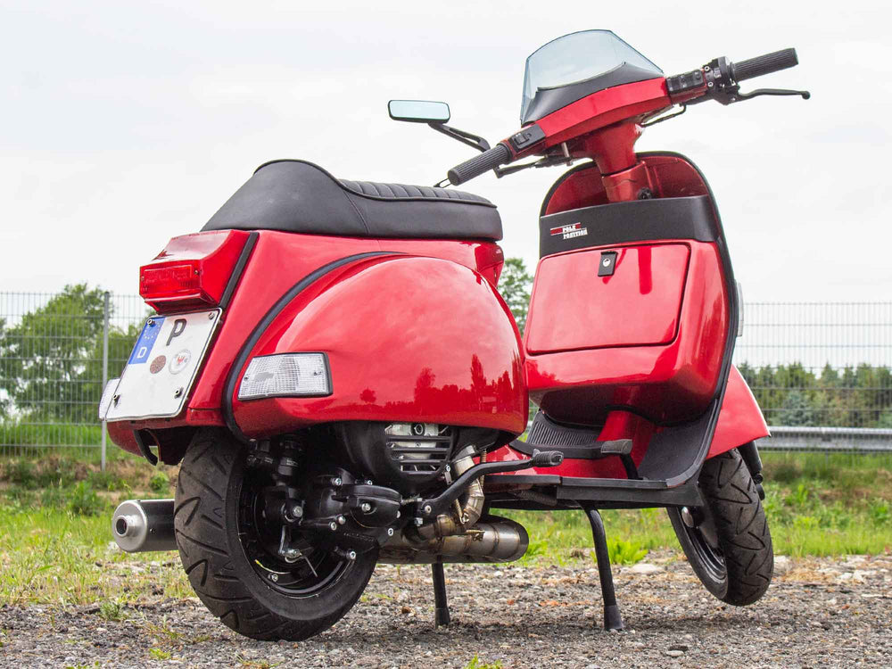 Custom Vespa Tuning T5 mit 244ccm Motor, Scheibenbremse und Rennauspuff