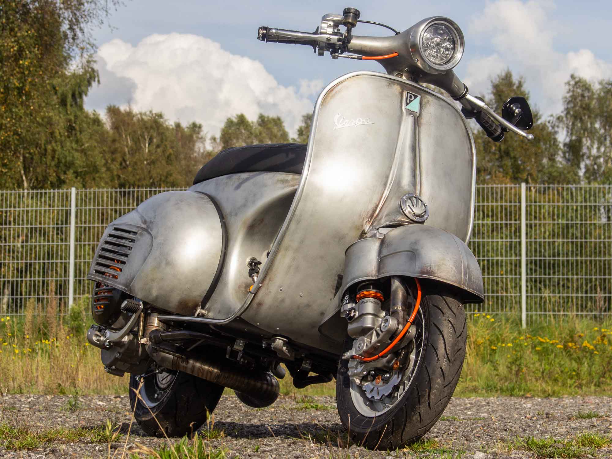 Custom Vespa Tuning VNB 306ccm BFA in Mercedes Silbergrau Metallic 180 Rawstyle