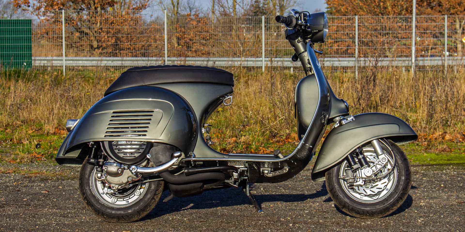 Custom Vespa GS 125 Conversion in Porsche Felsengrün