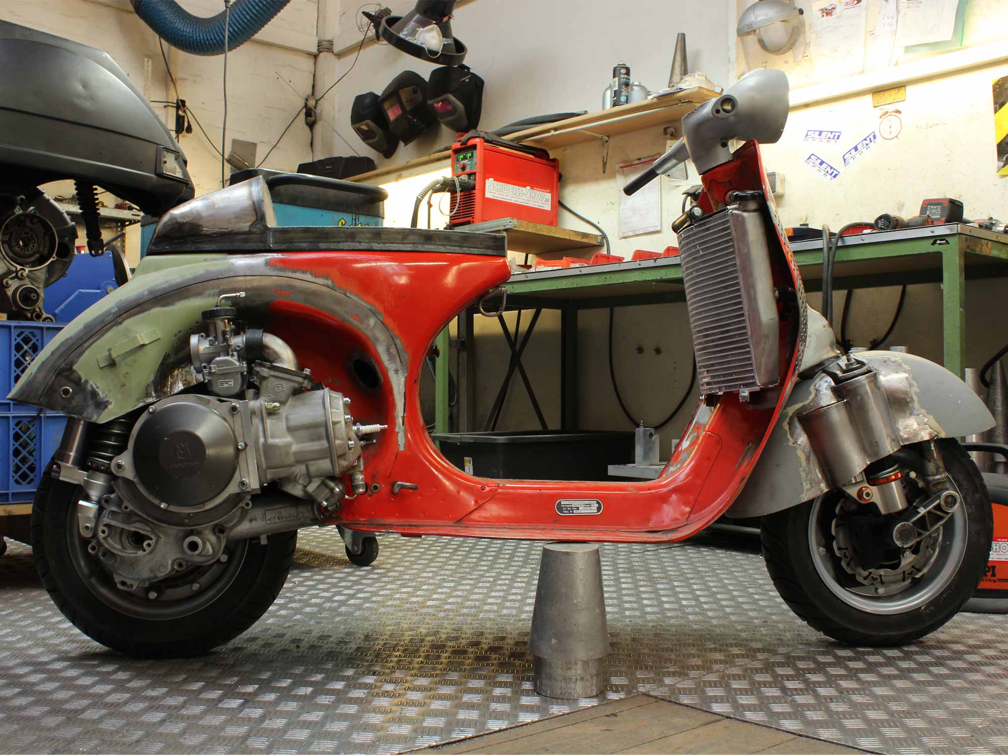 Custom Vespa Tuning PS 240 Drybuild