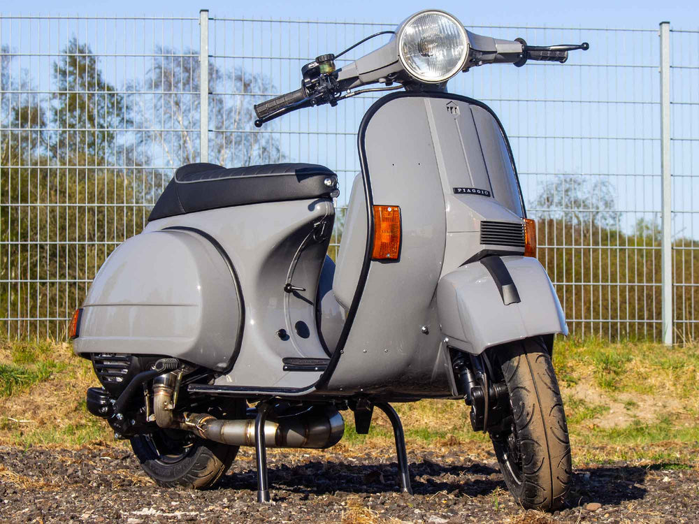 Custom Vespa PX 221ccm mit Scheibenbremse und Rennauspuff