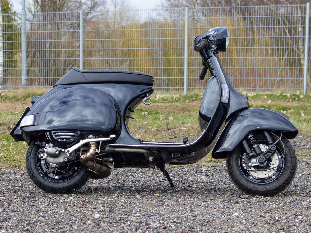 Custom Vespa Tuning PX 244ccm mit Scheibenbremse und Rennauspuff in Midnight Blue 