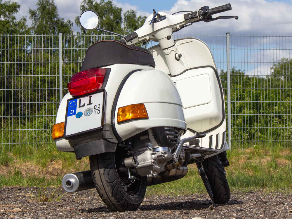 Custom Vespa Tuning PX 244ccm mit Scheibenbremse und Rennauspuff in Piaggio weiss