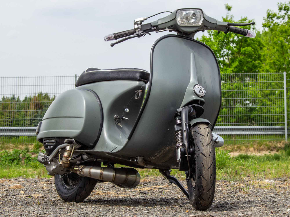 Custom Vespa Tuning PX 244ccm mit Scheibenbremse und Rennauspuff 