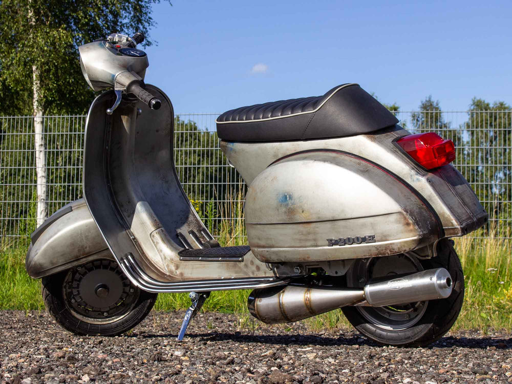 Custom Vespa Tuning PX 251ccm mit Scheibenbremse in Mercedes Silbergrau Metallic 180 Rawstyle