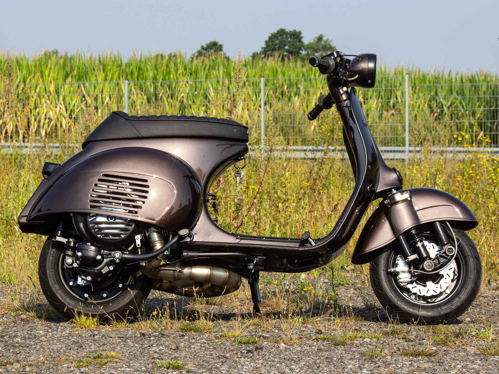 Custom Vespa Tuning VNB 244ccm mit Scheibenbremse und Rennauspuff in Yamaha Braun Metallic 