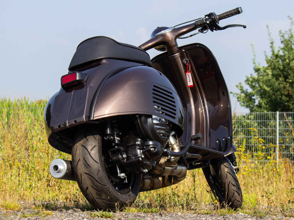 Custom Vespa Tuning VNB 244ccm mit Scheibenbremse und Rennauspuff in Yamaha Braun Metallic 