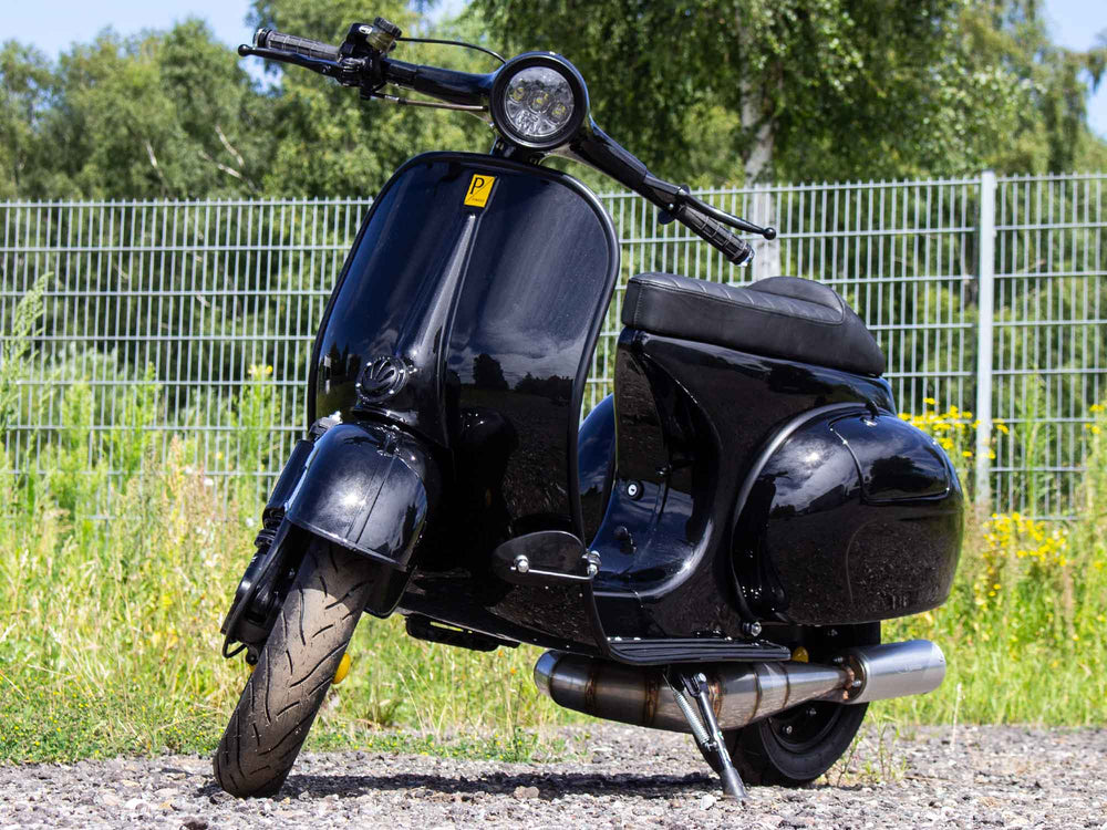 Custom Vespa VNB 244 Ferrari Scooter & Service