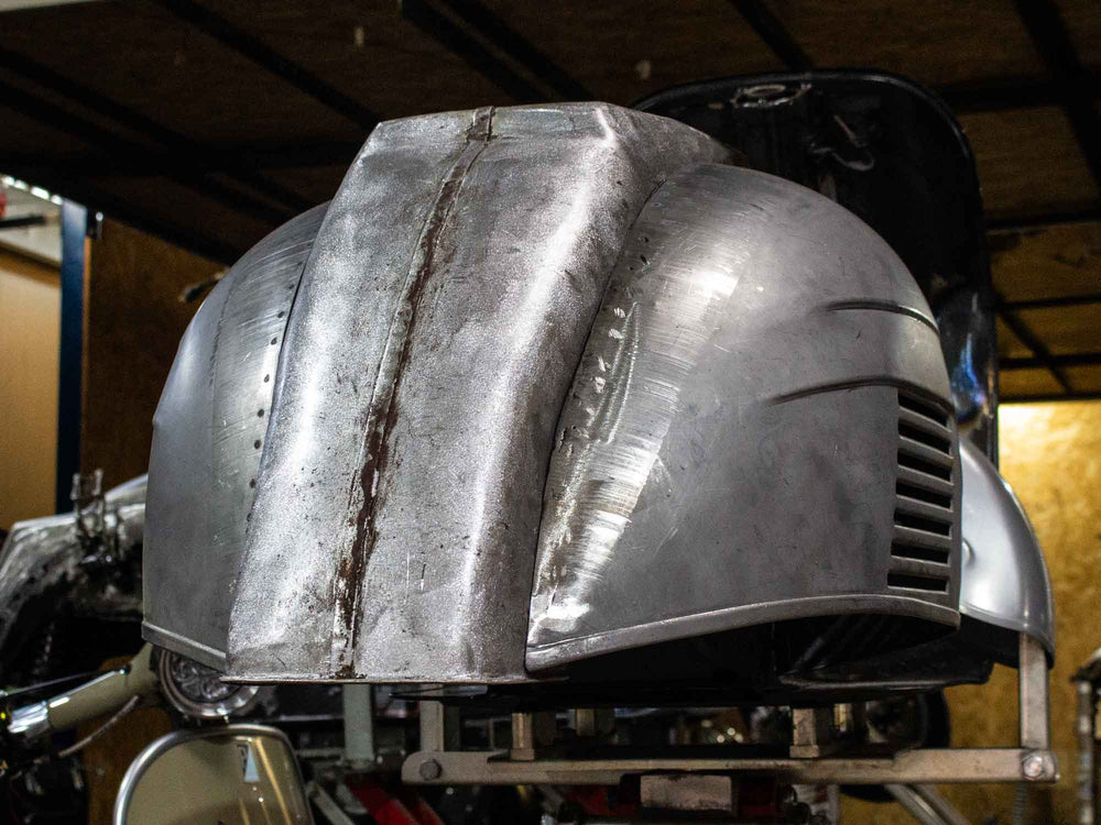 Custom Vespa Umbau PX-GS 160 mit Quattrini 244ccm Motor - Blecharbeiten