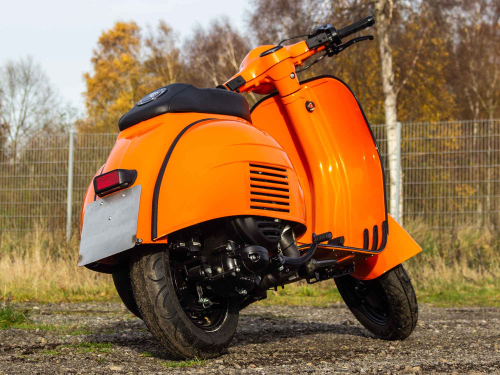 Custom Vespa Umbau PX-GS 160 mit Quattrini 244ccm Motor in RAL Orange