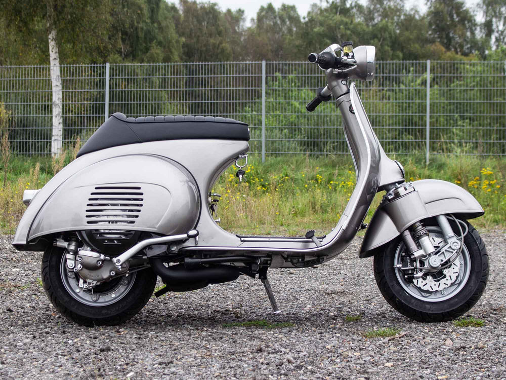 Custom Vespa Umbau VNB 125ccm Classic mit Scheibenbremse und LED-Scheinwerfer
