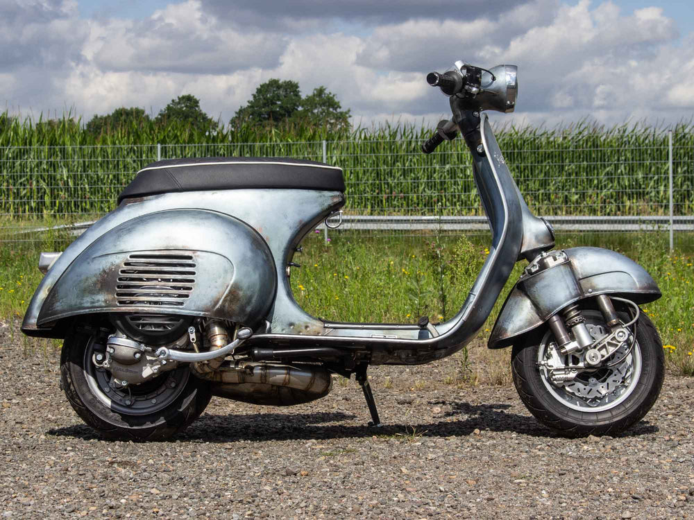 Custom Vespa Umbau VNB 244ccm in Piaggio Azzurro Metallizzato 114 Rawstyle