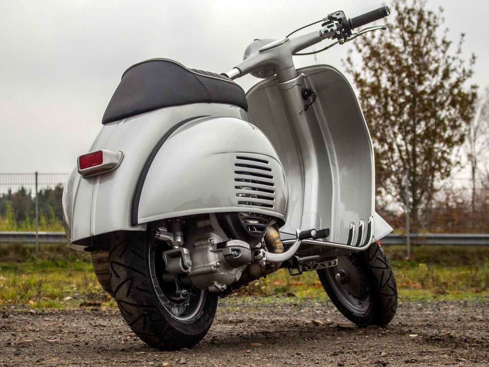 Custom Vespa Umbau VNB 244ccm mit Scheibenbremse in Mercedes Silbergrau Metallic 180