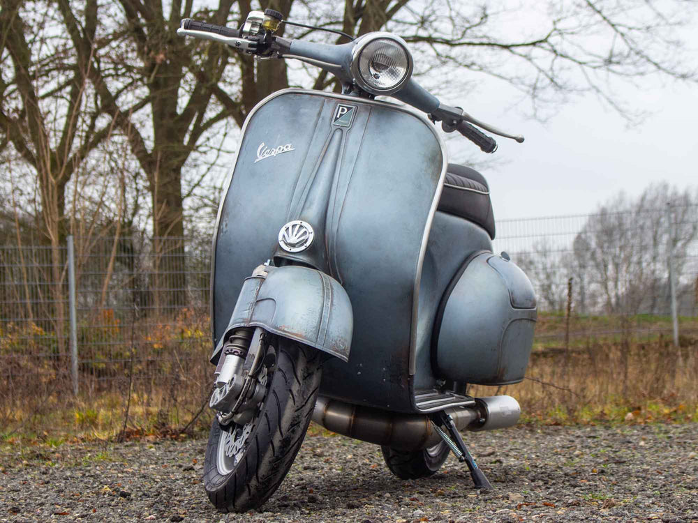 Custom Vespa Umbau VNB 244ccm mit Scheibenbremse in Piaggio Azzurro Metallizzato 114 Rawstyle 