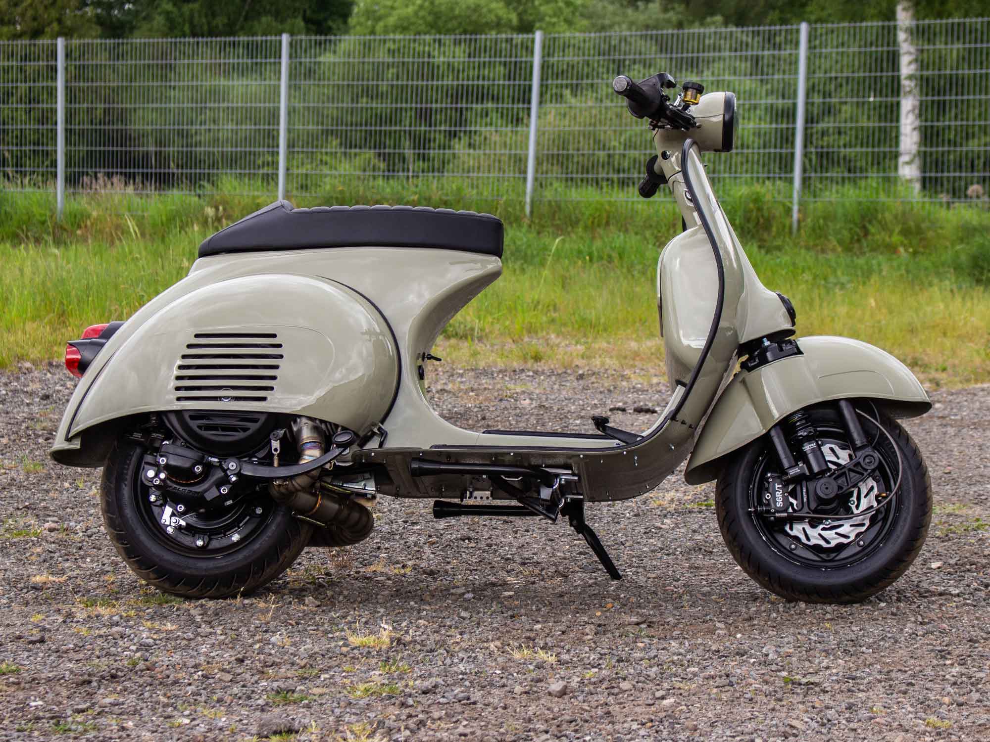 Custom Vespa VNB 244ccm in Porsche Steingrau 