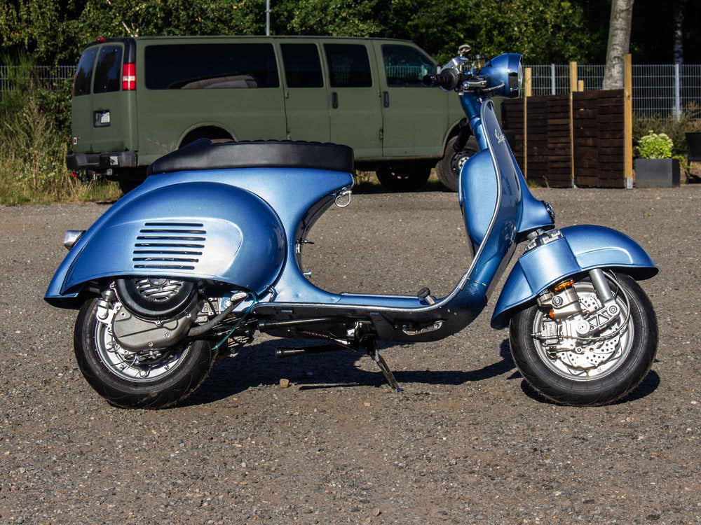 Custom Vespa Umbau PX-VNB mit BFA 288ccm Motor in Bentley Blau