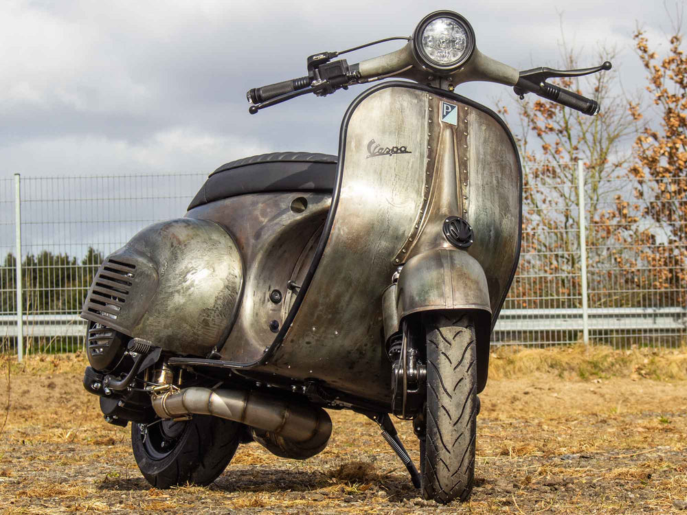 Custom Vespa Umbau mit BFA 306ccm Motor und Scheibenbremse im Raw Metal Style