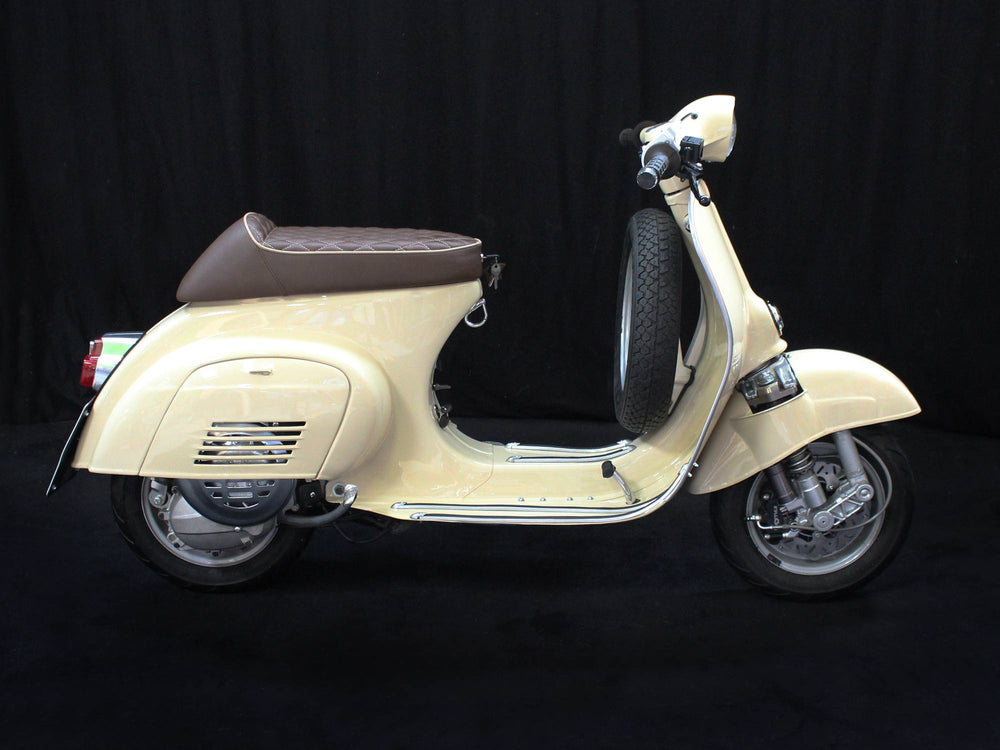 Custom Vespa V50 Avorio Scooter & Service