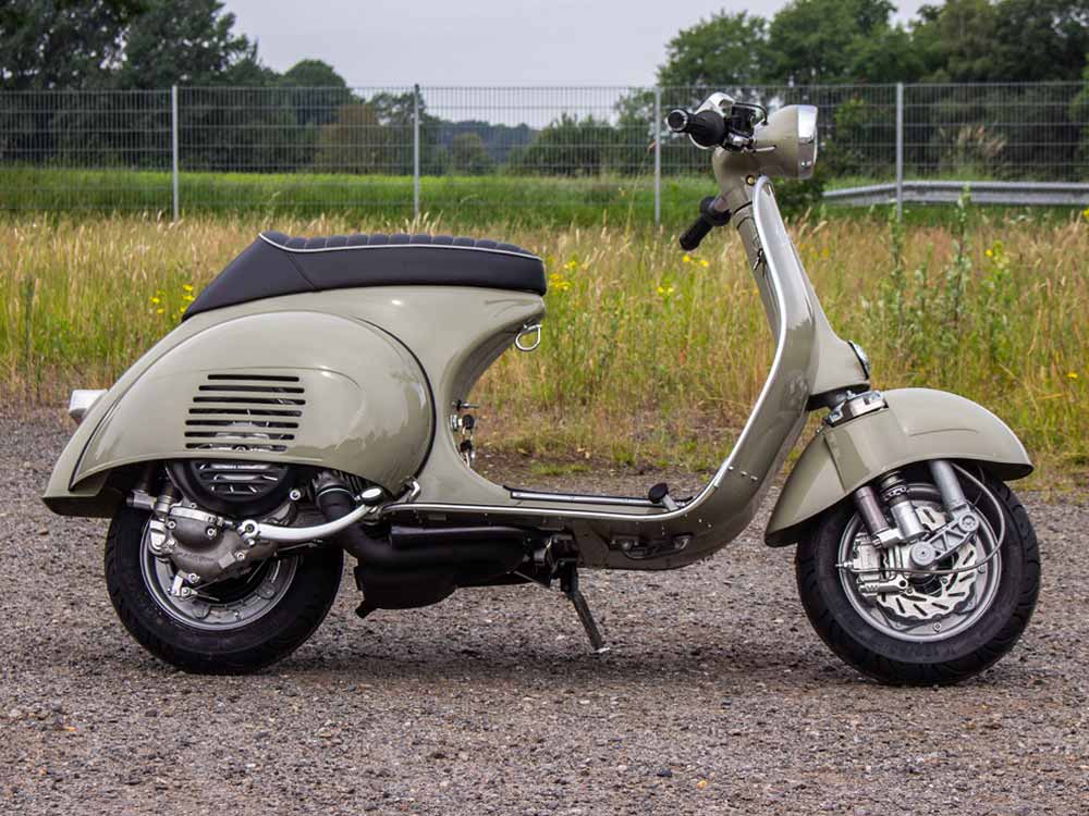 Custom Vespa VBB 244ccm in Porsche Steingrau