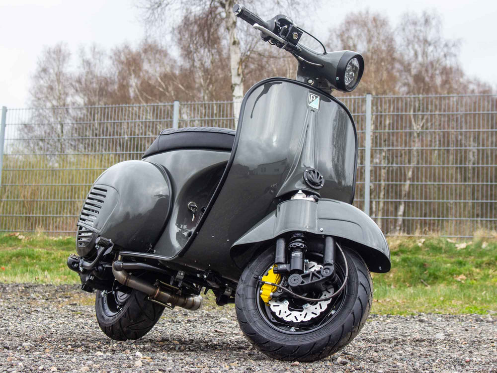 Custom Vespa VNB 125 T5 mit Scheibenbremse und LED-Scheinwerfer  in Ferrari Grigio Scuro 