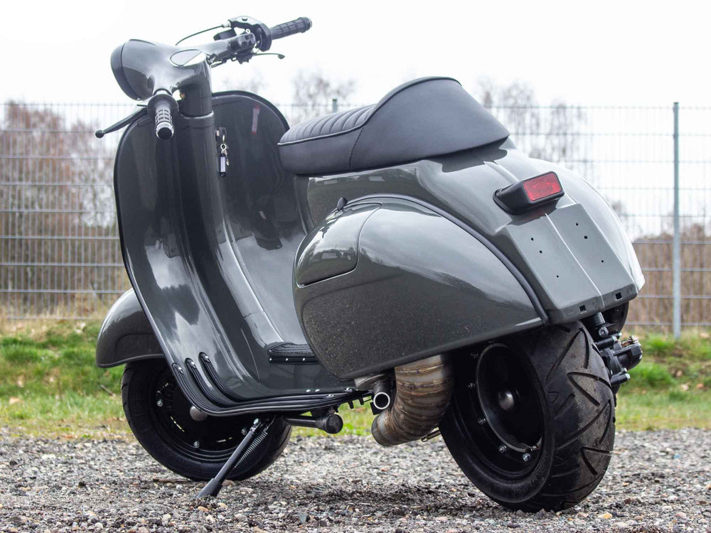 Custom Vespa VNB 125 T5 mit Scheibenbremse und LED-Scheinwerfer  in Ferrari Grigio Scuro 
