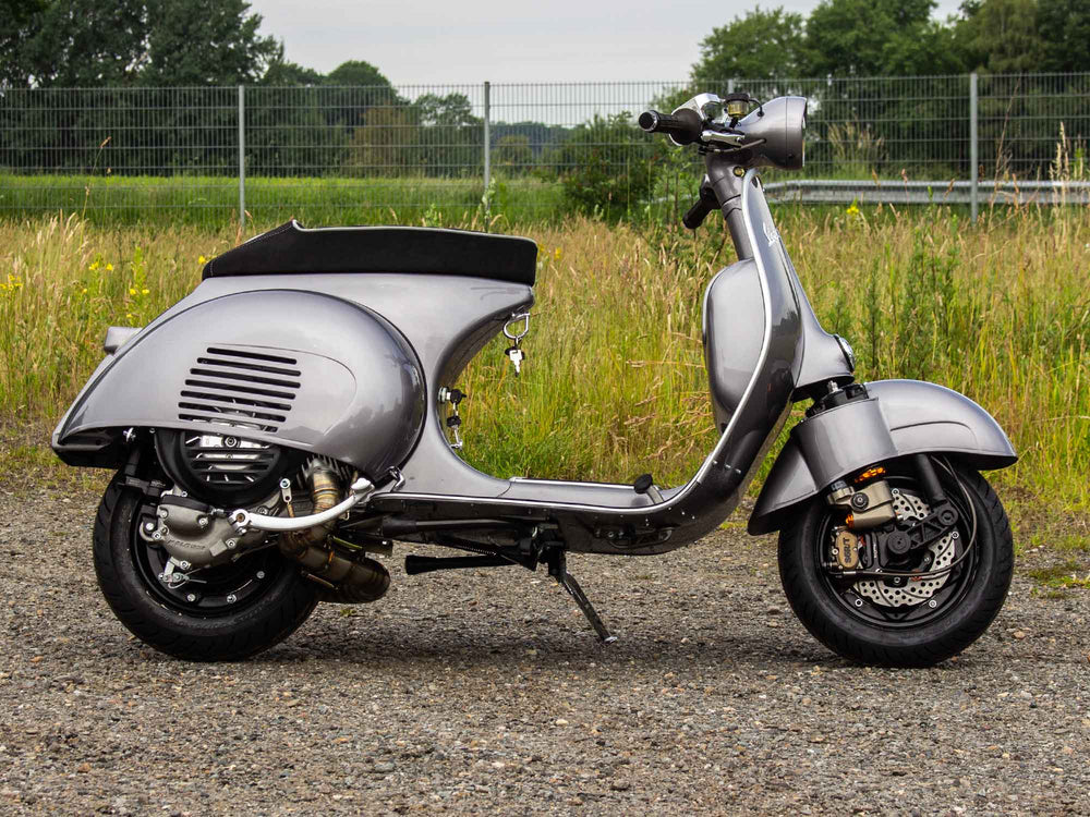 Custom Vespa VNB 244ccm in Bentley Silber 