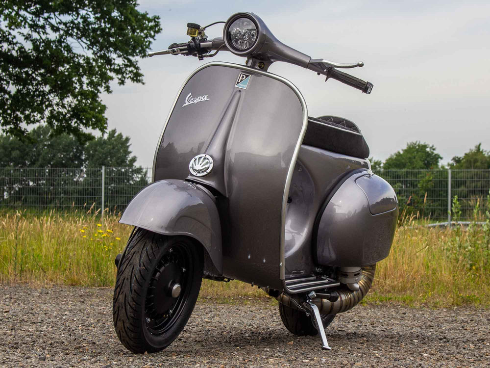 Custom Vespa VNB 244ccm in Bentley Silber 
