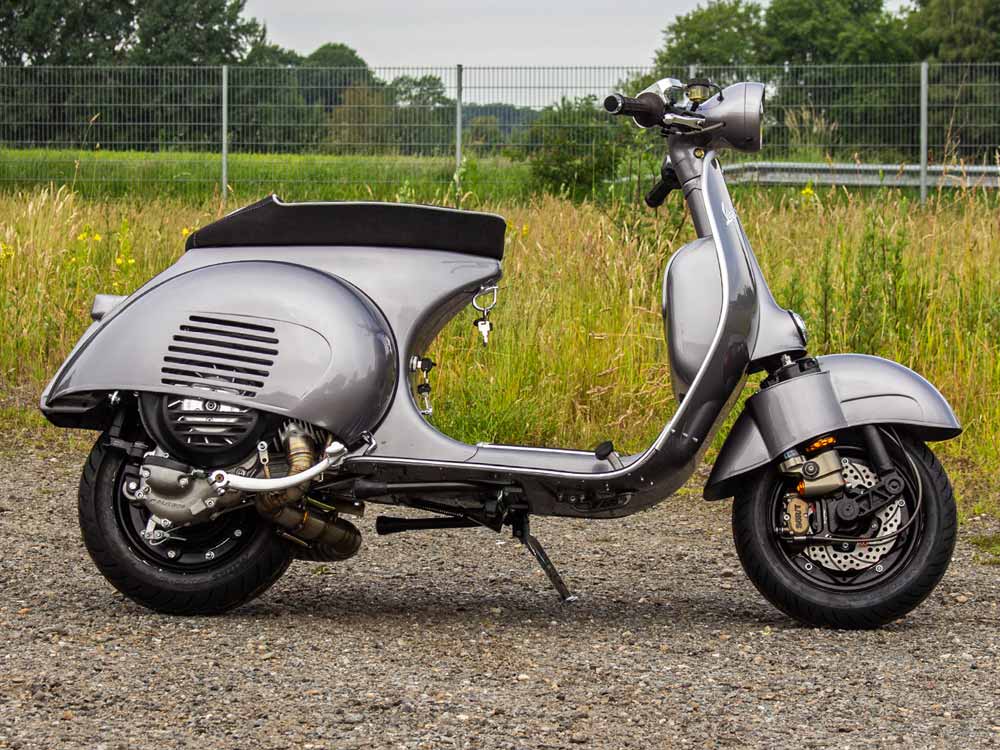 Custom Vespa VNB 244ccm in Bentley Silber Metallic