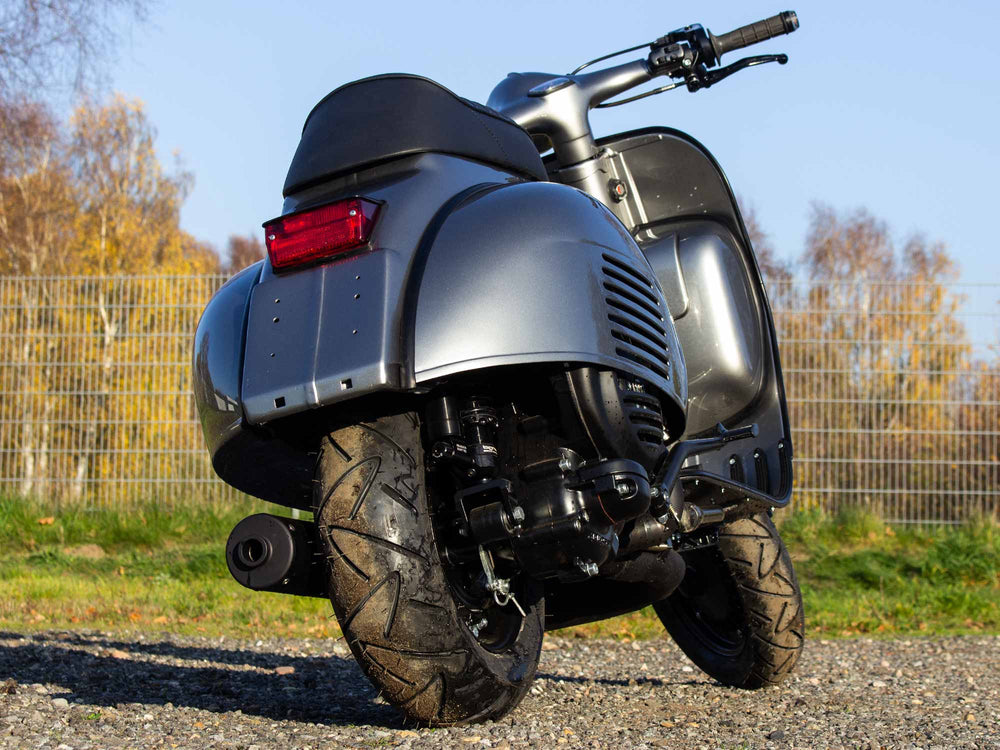 Custom Vespa Conversion VNB 244ccm mit Scheibenbremse in BMW Donington Grey
