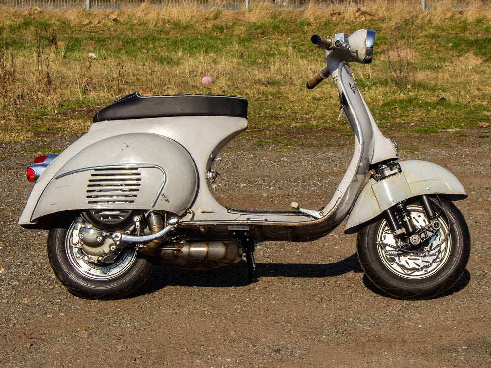 Custom Vespa Umbau VNB mit 244ccm Motor und Scheibenbremse in Piaggio Grigio Ametista