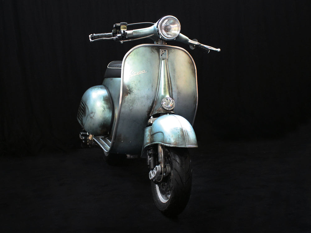 Custom Vespa VNB 260ccm mit Scheibenbremse in Piaggio Azzurro Metallizzato Rawstyle