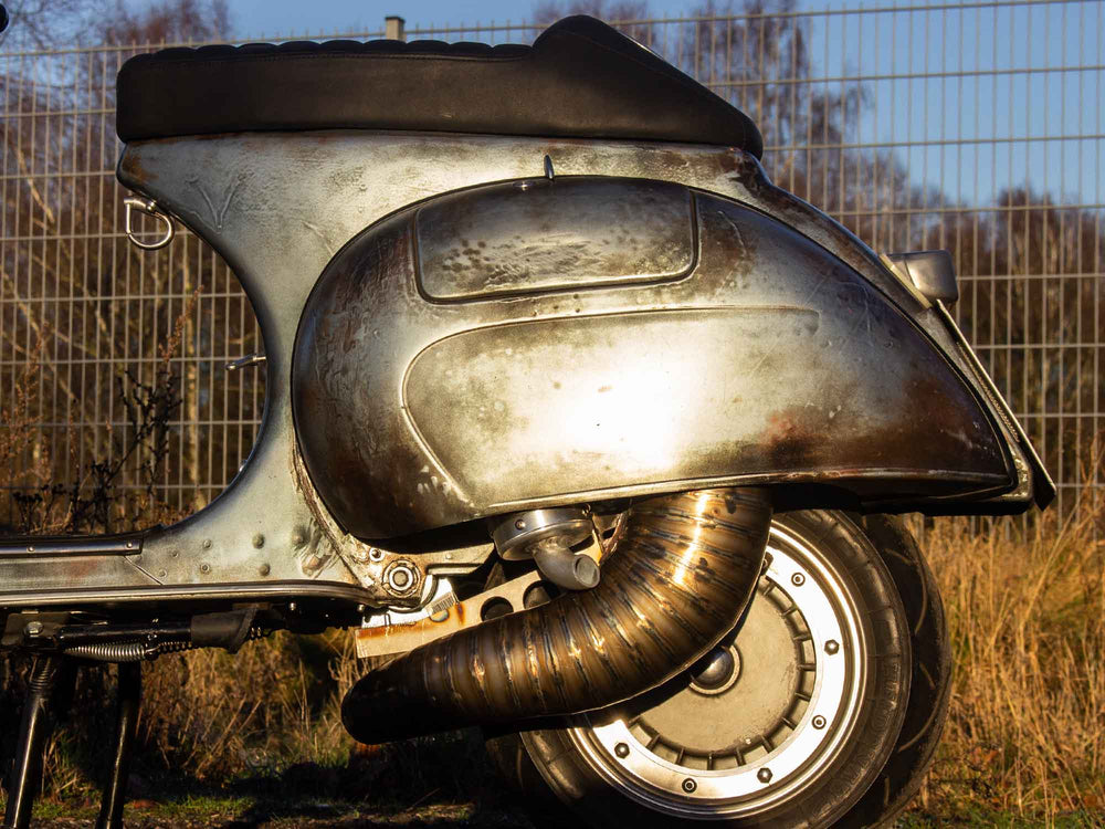 Custom Vespa Umbau VNB mit 306ccm BFA Motor und Vintage Rawstyle Lackierung