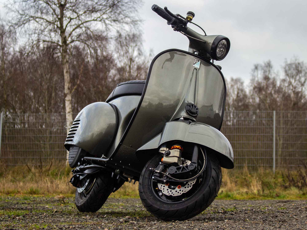 Elektro Vespa Conversion VNB mit Scheibenbremse in Porsche Felsengrün