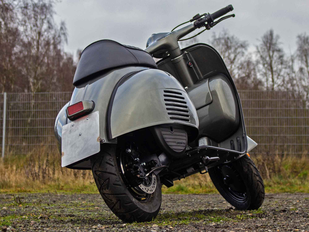 Elektro Vespa Conversion VNB mit Scheibenbremse in Porsche Felsengrün