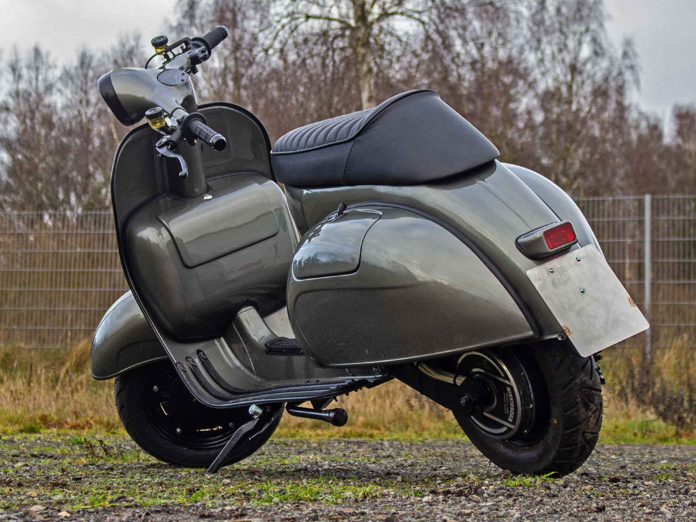 Elektro Vespa Conversion VNB mit Scheibenbremse in Porsche Felsengrün