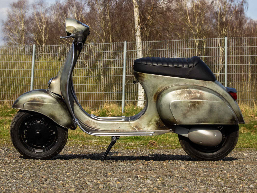 Elektro Vespa V50 Rawstyle mit 100 km/h Zulassung und Scheibenbremse