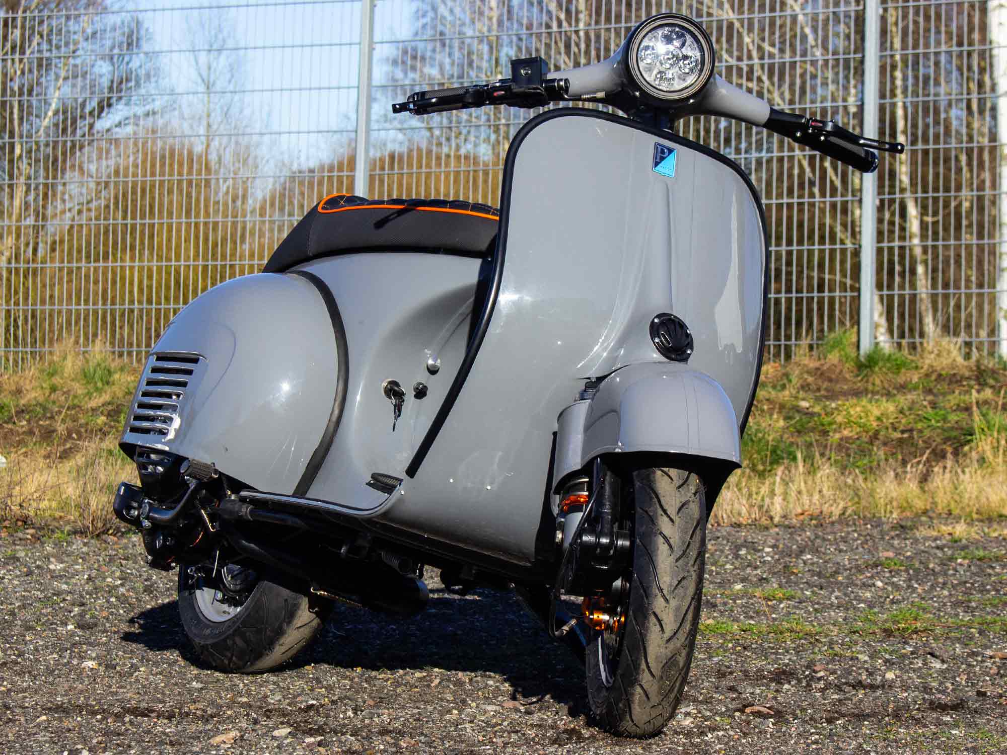 Motovespa Umbau 190ccm mit Breitreifen in Audi Nardo Grau