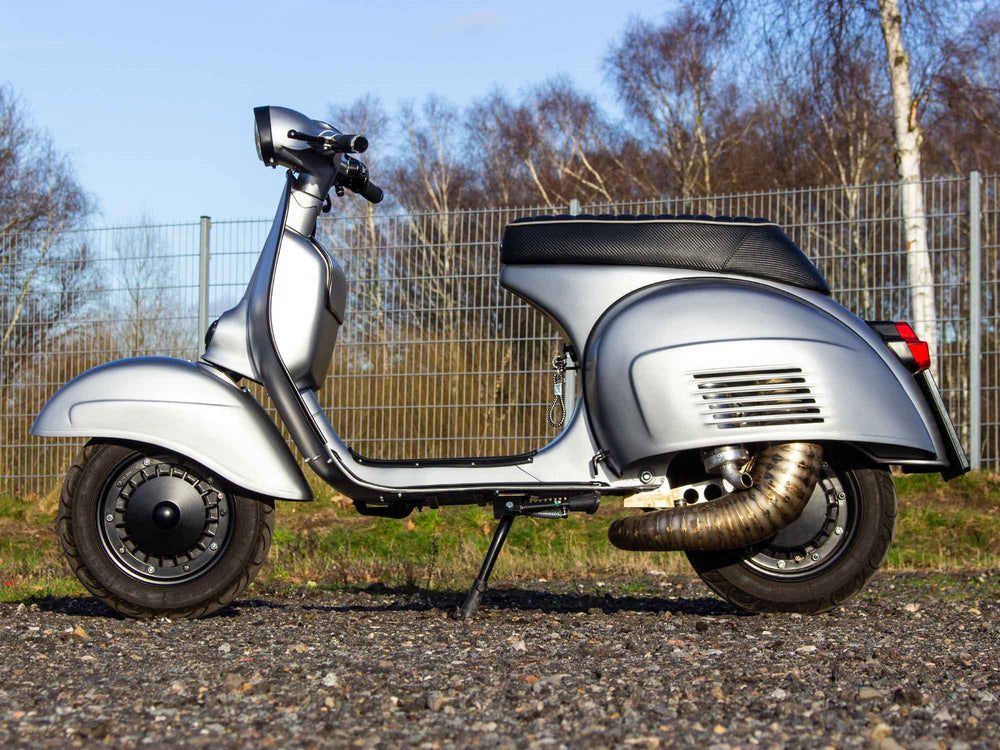 Motovespa Umbau mit BFA 306ccm Motor, Scheibenbremse und Curley Rennauspuff