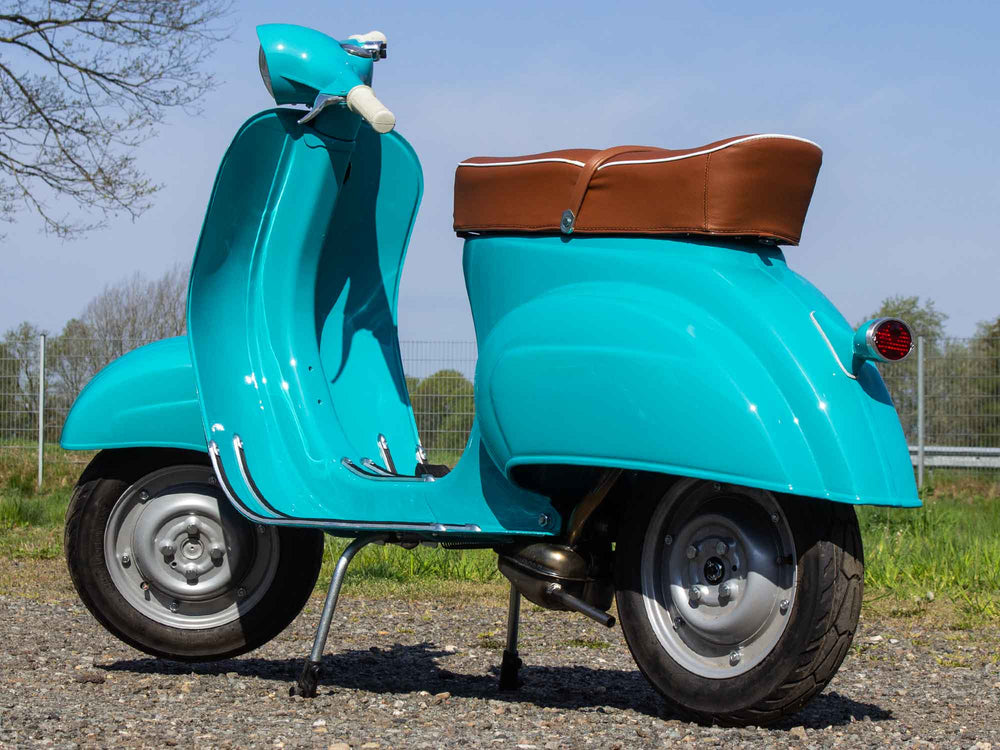 Vespa V50 1.Serie Restauration Scooter & Service