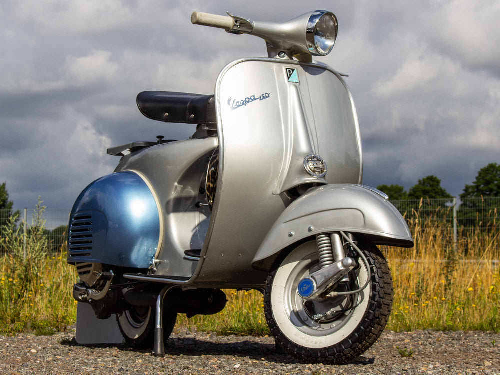 Vespa VBB 187 Restauration und Tuning in Mercedes Silbergrau Metallic 180