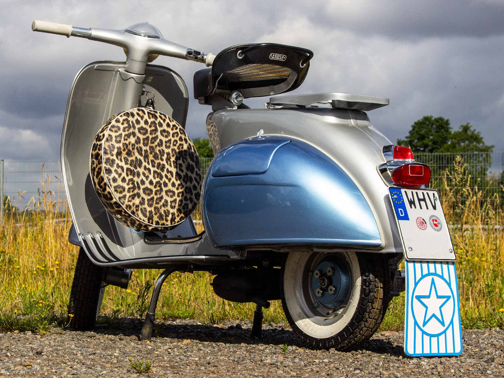 Vespa VBB 187 Restauration und Tuning in Mercedes Silbergrau Metallic 180