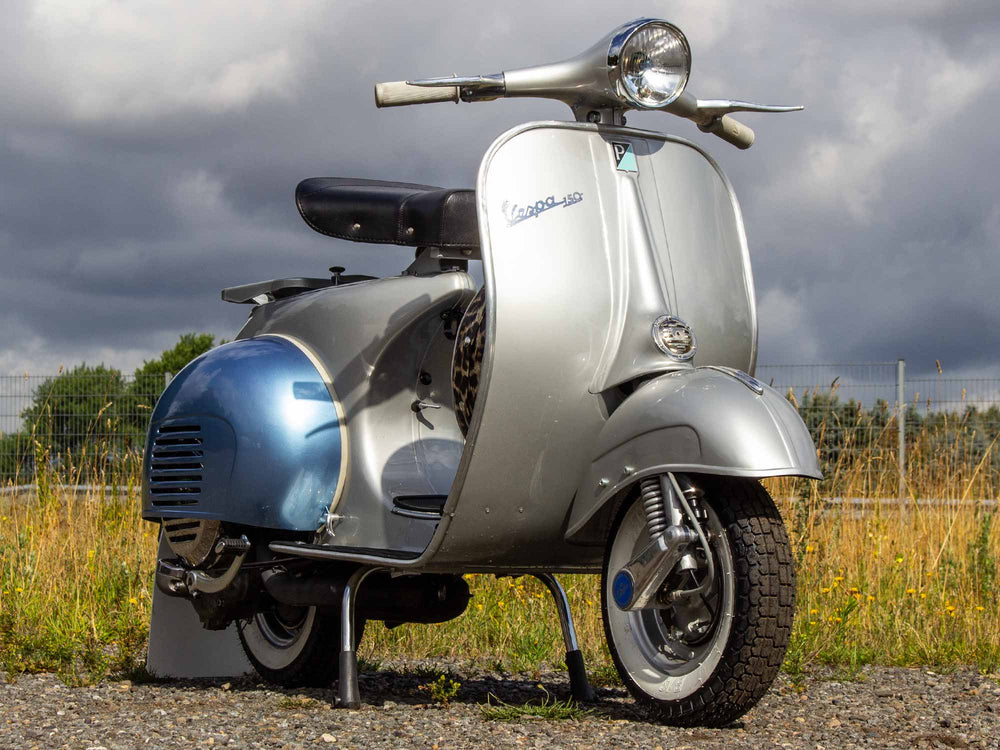 Vespa VBB 187 Restauration und Tuning in Mercedes Silbergrau Metallic 180