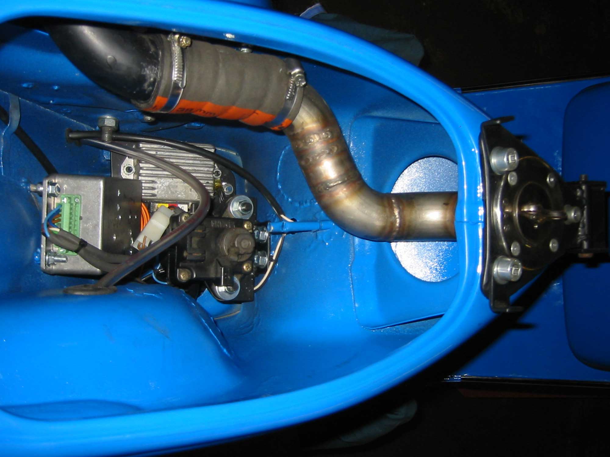 Vespa Tuning Sprint 230 mit Benzintank Einzelanfertigung