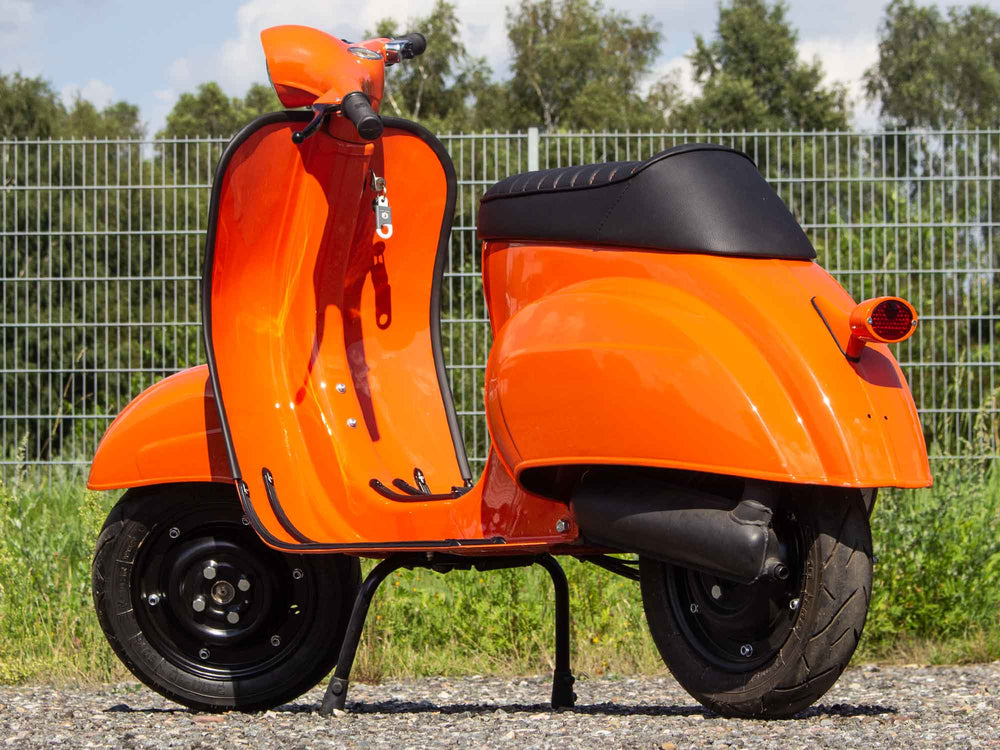 Vespa V50 1.Serie Restauration Scooter & Service