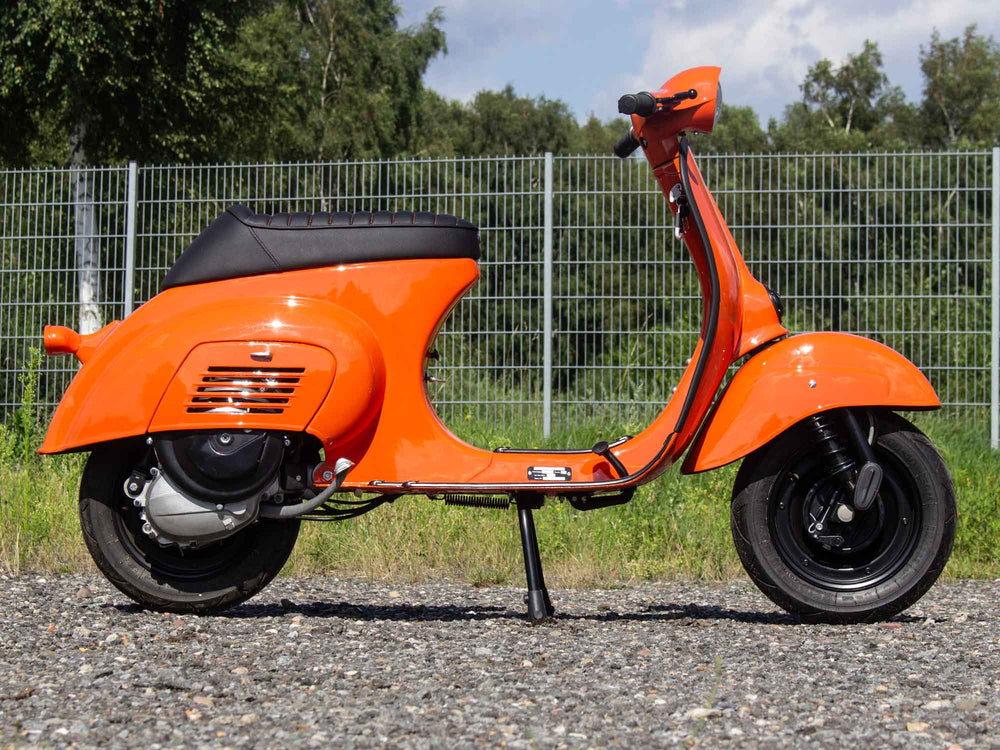 Vespa V50 1.Serie Restauration Scooter & Service