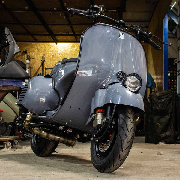 Custom Vespa Tuning Wideframe mit 250ccm PX Motor